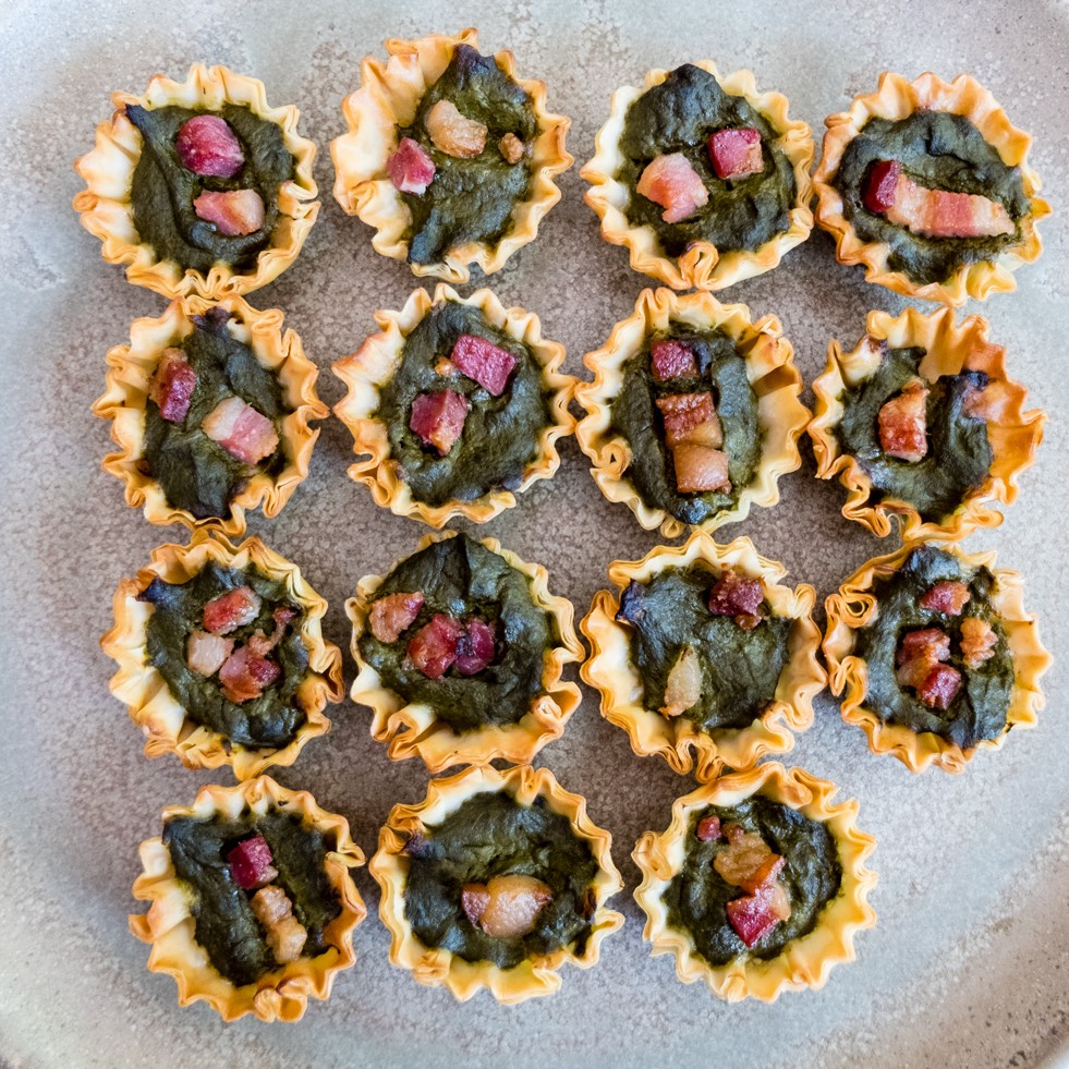 Spinach Filo Shells: A Greek Appetizer (Meze)