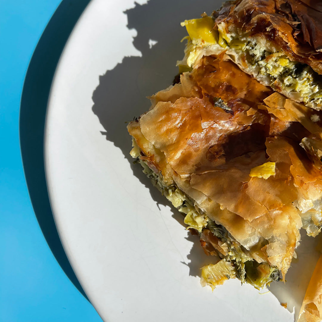 Vegan Greek Spanakopita - traditional spinach and leek pie, dairy-free ...